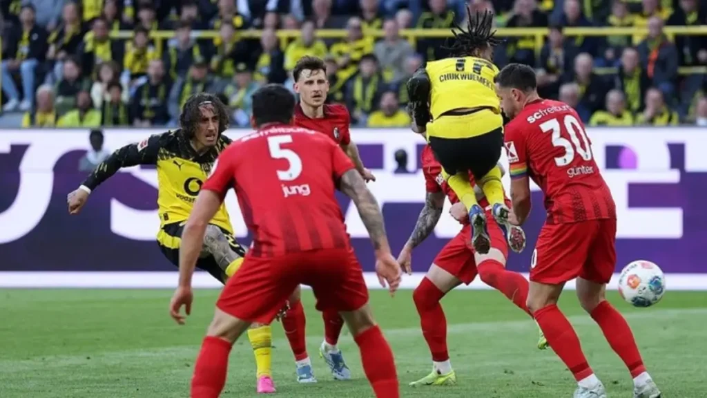 Dortmund bantai Freiburg 
