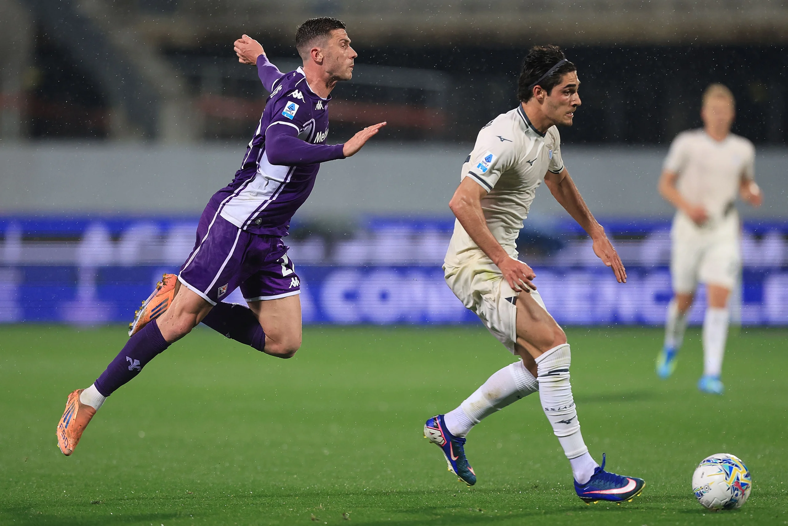 Hasil Fiorentina vs Lazio 1-0: Gol Robin Gosens Bawa La Viola Unggul Delapan Poin dari Zona Degradasi