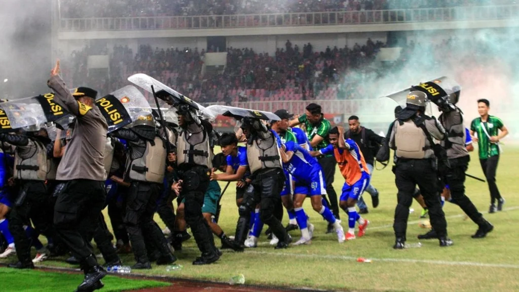 kekalahan persipura melawan adhyaksa